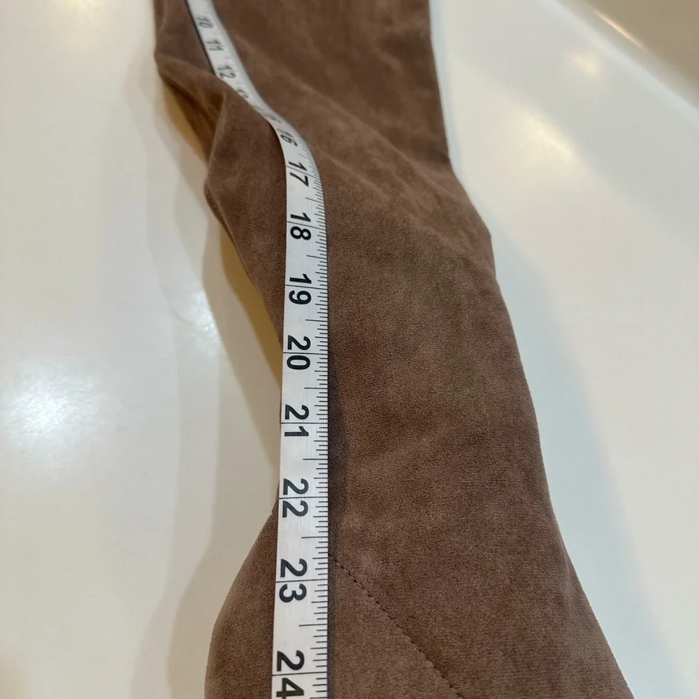 Thigh High Fashion Nova Women’s 4.5” Brown Faux Suede Boots SZ 6 NWOT - Picture 7 of 12
